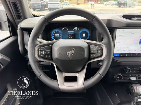 New 2026 Ford Bronco Badlands AWD/4WD image 17