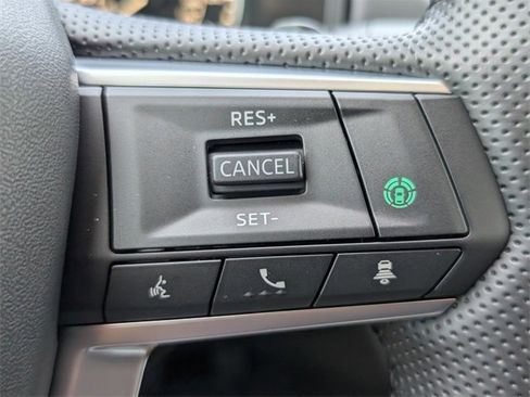 New 2025 Mitsubishi Outlander SE image 17