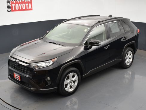 Used 2019 Toyota RAV4 XLE image 24