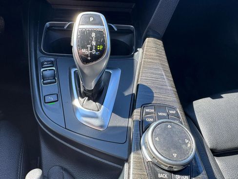 Used 2017 BMW 330i xDrive Sedan image 18