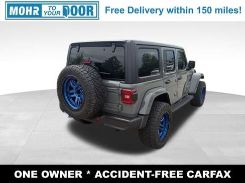 Used 2022 Jeep Wrangler Unlimited Sahara AWD/4WD image 5
