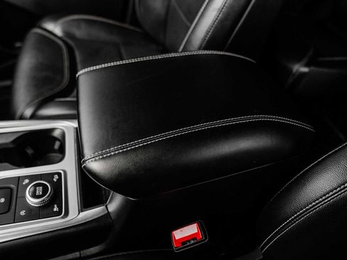 Used 2020 Ford Explorer ST w/ ST Street Pack image 36