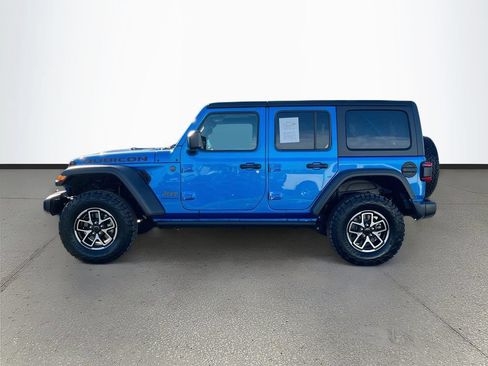 Used 2025 Jeep Wrangler Unlimited Rubicon w/ Safety Group AWD/4WD image 4