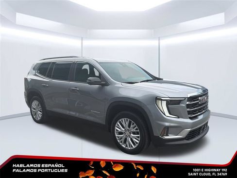 Certified 2026 GMC Acadia Elevation w/ Elevation Premium Package FWD image 8