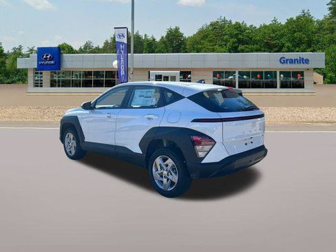 New 2026 Hyundai Kona SE AWD/4WD image 8