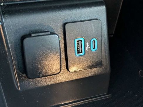 Used 2020 Ford Explorer XLT RWD image 20