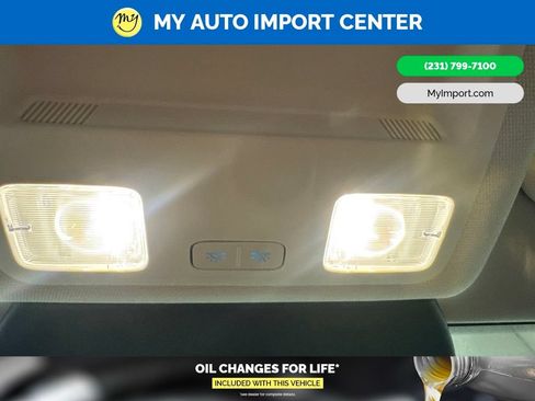 Used 2025 Ford Escape SE FWD image 22
