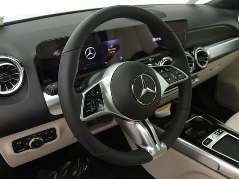 New 2026 Mercedes-Benz GLB 250 GLB 250 image 5