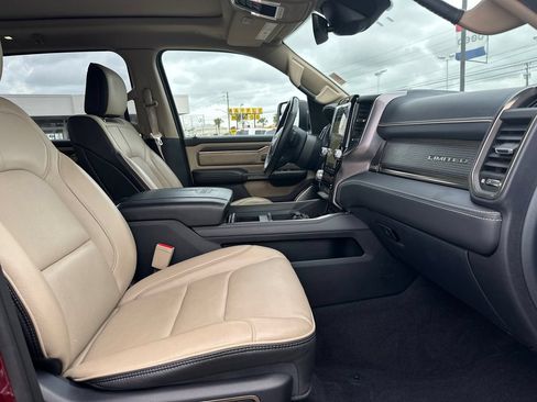 Used 2019 RAM 1500 Limited AWD/4WD image 19