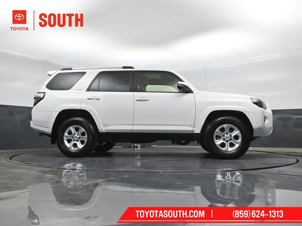 Used 2023 Toyota 4Runner SR5 Premium w/ Moonroof Package RWD image 38