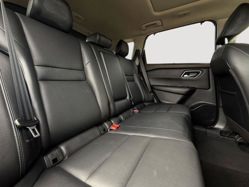 Used 2021 Nissan Rogue SL AWD/4WD image 24