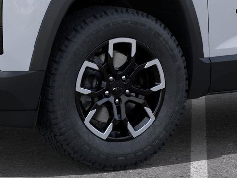 New 2026 Chevrolet Equinox ACTIV w/ Safety and Technology Package image 39