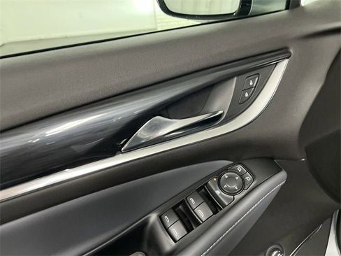 Used 2023 Buick Enclave Essence w/ Sport Touring Edition image 22