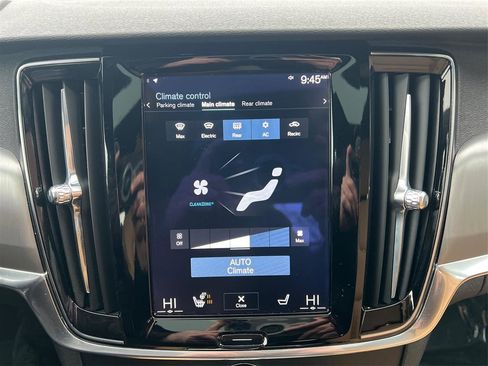 Used 2017 Volvo S90 T6 Momentum w/ Vision Package image 40