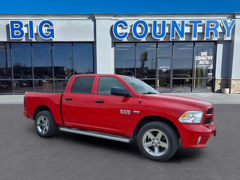 Used 2016 RAM 1500 Express w/ Popular Equipment Group AWD/4WD image 2