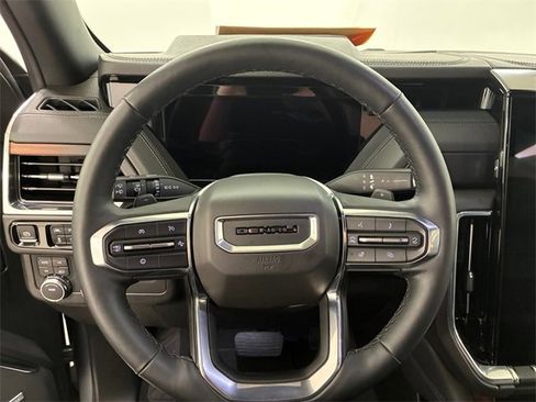 Certified 2025 GMC Yukon Denali image 22