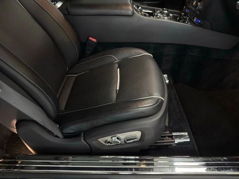 Used 2016 Rolls-Royce Wraith RWD image 17