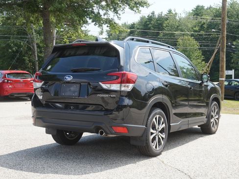 Used 2023 Subaru Forester Limited AWD/4WD image 5