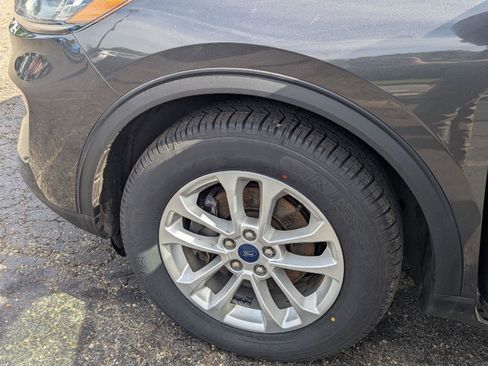 Used 2020 Ford Escape SE AWD/4WD image 36