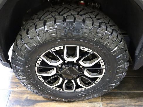 Used 2024 GMC Sierra 2500 Denali w/ Denali Reserve Package image 44