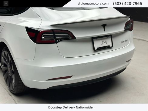 Used 2022 Tesla Model 3 Performance image 15