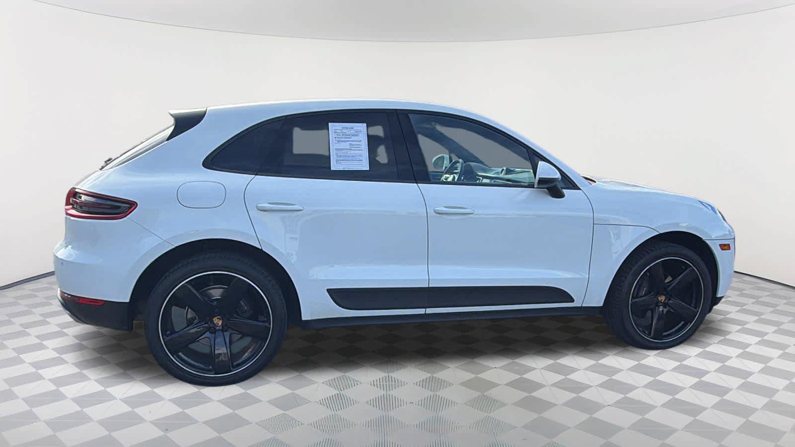 Used 2017 Porsche Macan AWD/4WD image 4