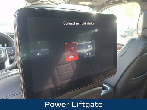Used 2023 GMC Yukon Denali Ultimate AWD/4WD image 23