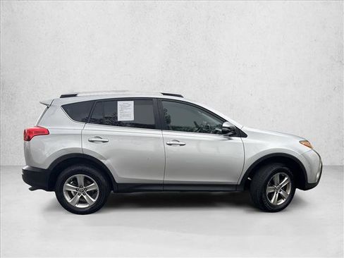 Used 2015 Toyota RAV4 XLE FWD image 6
