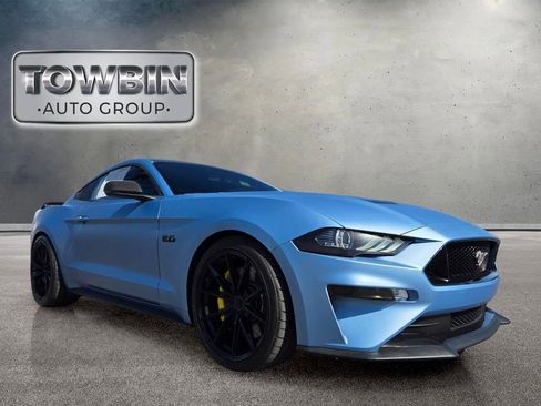 Used 2018 Ford Mustang GT Premium w/ GT Performance Package RWD image 2