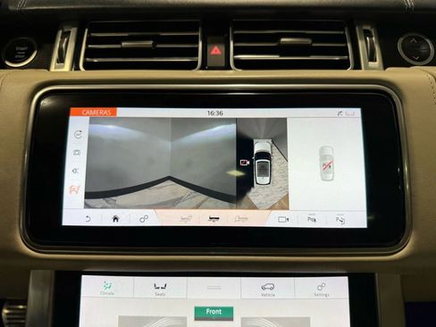 Used 2020 Land Rover Range Rover Autobiography image 21