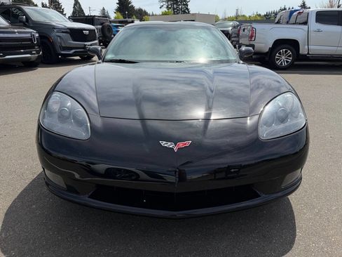 Used 2006 Chevrolet Corvette Coupe RWD image 16