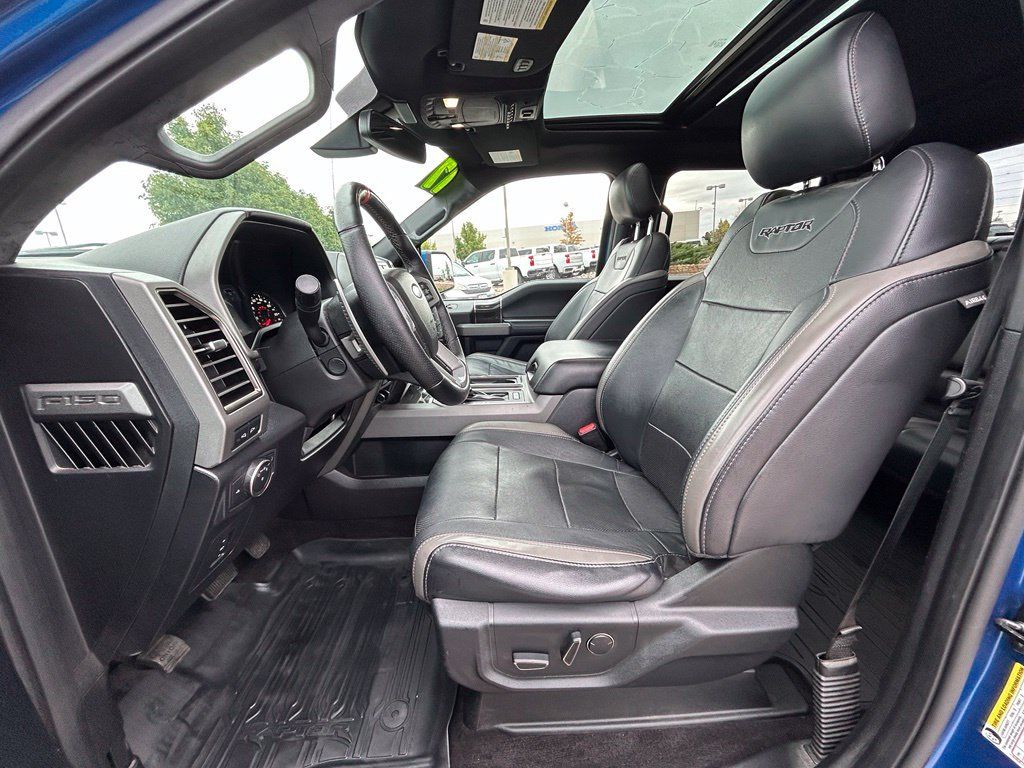 Used 2017 Ford F150 Raptor w/ Equipment Group 802A Luxury AWD/4WD image 13