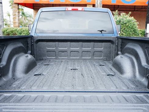 Used 2022 RAM 2500 Big Horn w/ Night Edition image 9