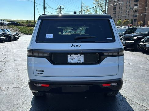 New 2026 Jeep Grand Wagoneer 4WD image 5