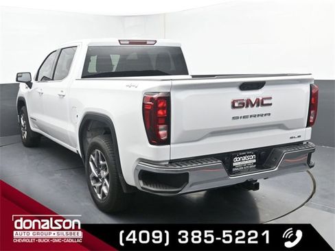 New 2026 GMC Sierra 1500 SLE image 4