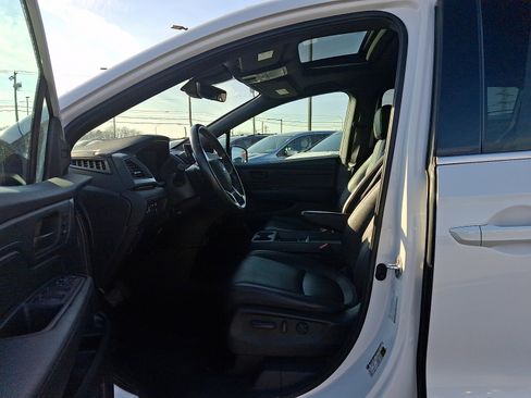 Certified 2023 Honda Odyssey Sport image 14