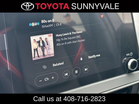 Used 2024 Toyota Prius Prime Premium FWD image 20