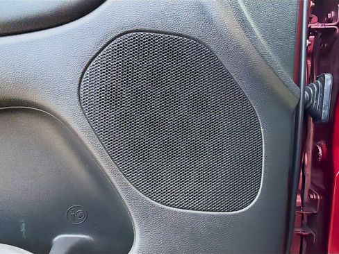 Used 2020 Jeep Grand Cherokee Laredo image 21