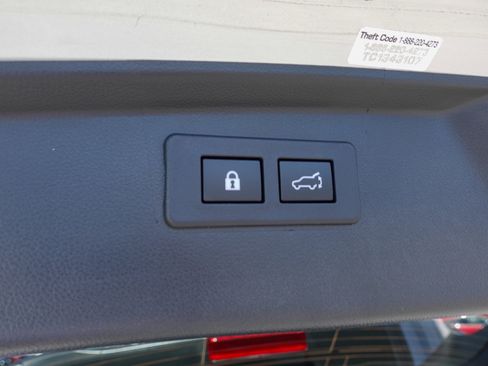 Certified 2025 Subaru Outback Onyx Edition AWD/4WD image 26