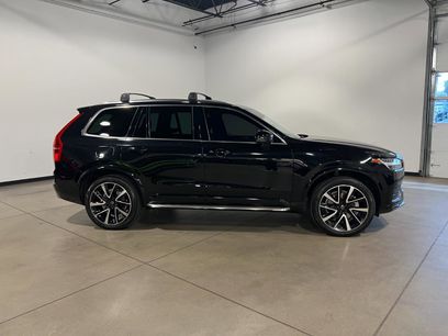 Used 2021 Volvo XC90 T6 Momentum