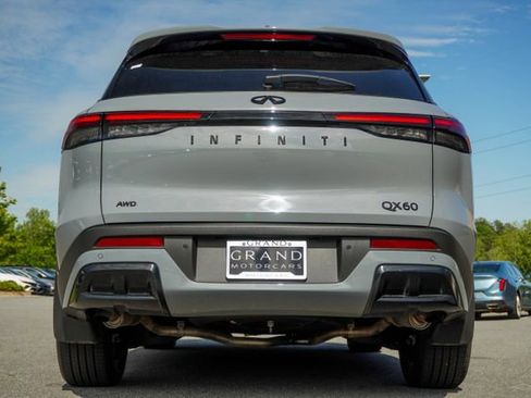 Used 2025 INFINITI QX60 Luxe w/ Black Edition AWD/4WD image 11
