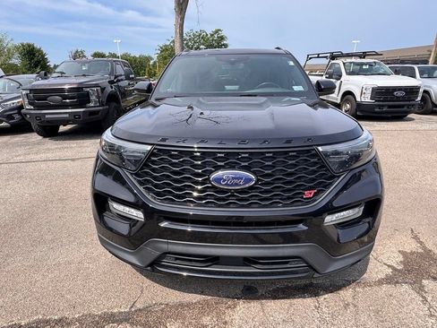 Certified 2022 Ford Explorer ST w/ Equipment Group 401A AWD/4WD image 8