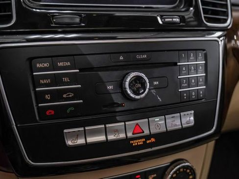 Used 2018 Mercedes-Benz GLS 450 4MATIC w/ Premium Package image 28