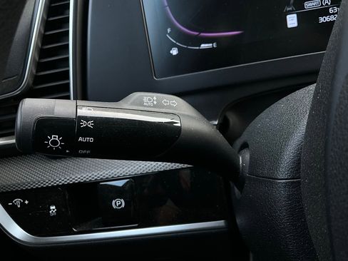 Used 2025 Kia Sportage LX image 34