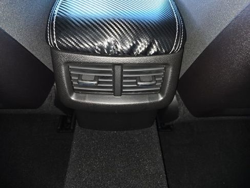 Used 2020 Dodge Challenger R/T RWD image 9