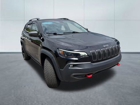 Used 2019 Jeep Cherokee Trailhawk AWD/4WD image 5