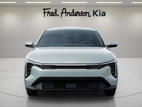 New 2025 Kia K4 LXS image 2
