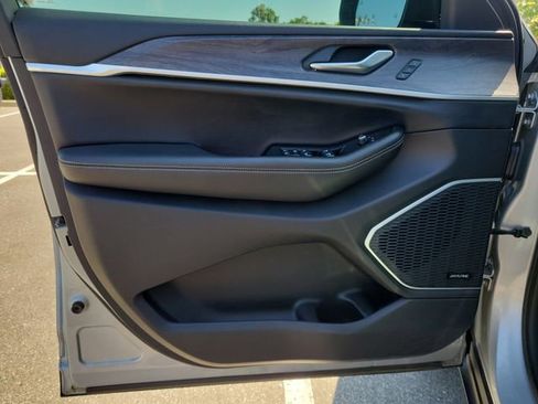 Used 2021 Jeep Grand Cherokee L Limited image 20