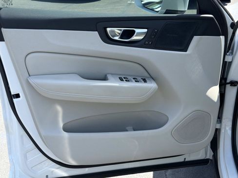 Certified 2023 Volvo XC60 T8 Ultimate w/ Protection Package AWD/4WD image 15