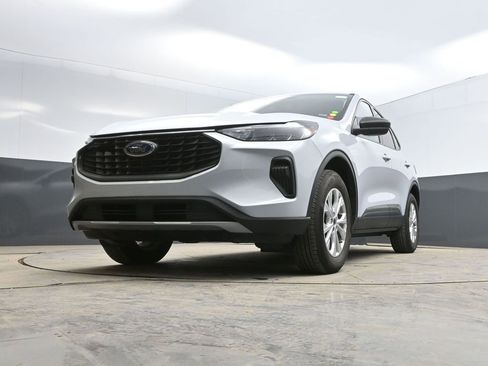 Used 2025 Ford Escape Active image 31